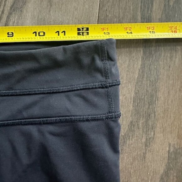 Lululemon Black Crop leggings - Picture 10 of 16
